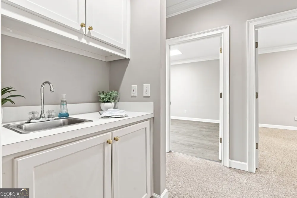 1102 Macy DR Roswell, GA 30076