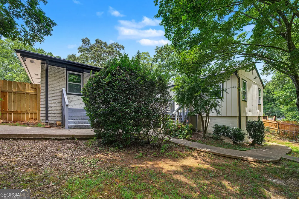 3971 Honeysuckle DR Smyrna, GA 30082