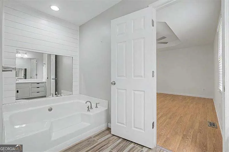23 Spring Meadows LN NW Cartersville, GA 30120