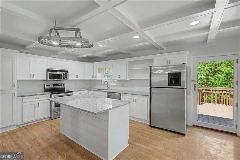 23 Spring Meadows LN NW Cartersville, GA 30120