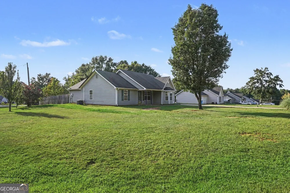 167 Bonnies Way Jenkinsburg, GA 30234