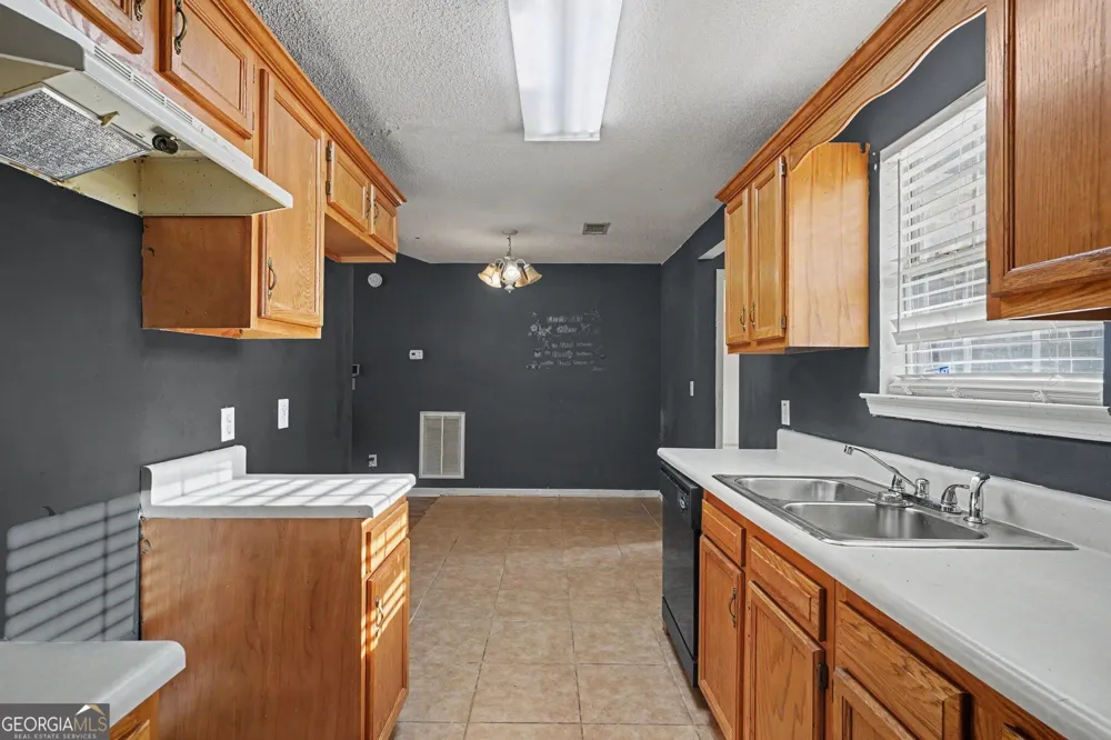 167 Bonnies Way Jenkinsburg, GA 30234