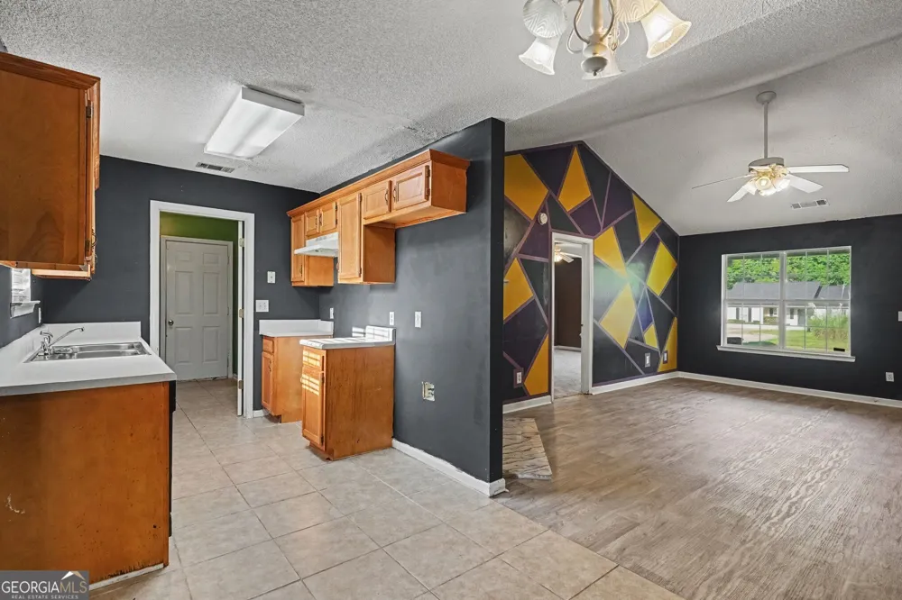 167 Bonnies Way Jenkinsburg, GA 30234