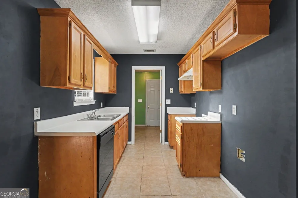 167 Bonnies Way Jenkinsburg, GA 30234