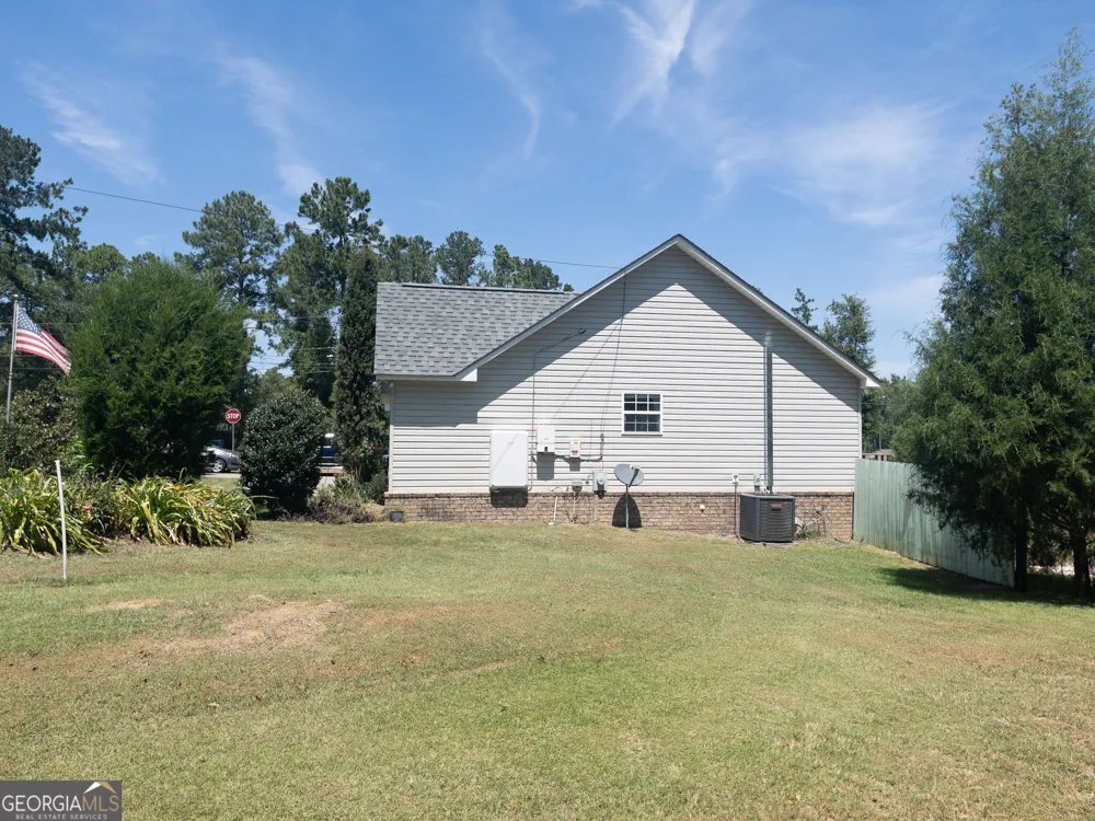 906 Irvin PL Vidalia, GA 30474