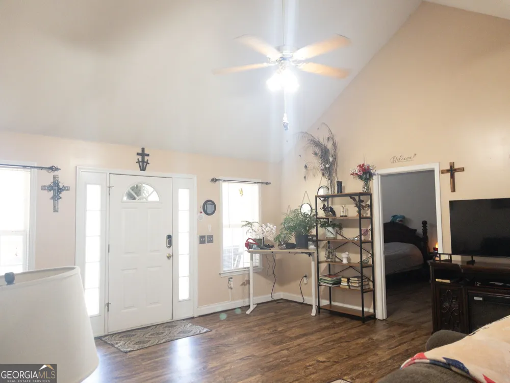 906 Irvin PL Vidalia, GA 30474