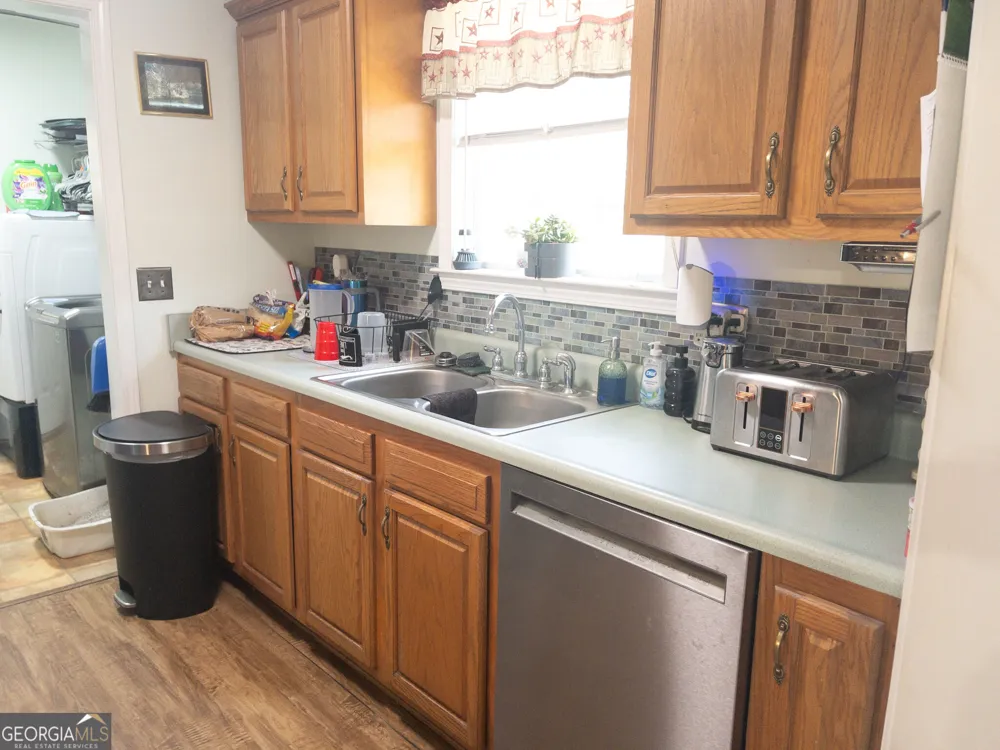906 Irvin PL Vidalia, GA 30474