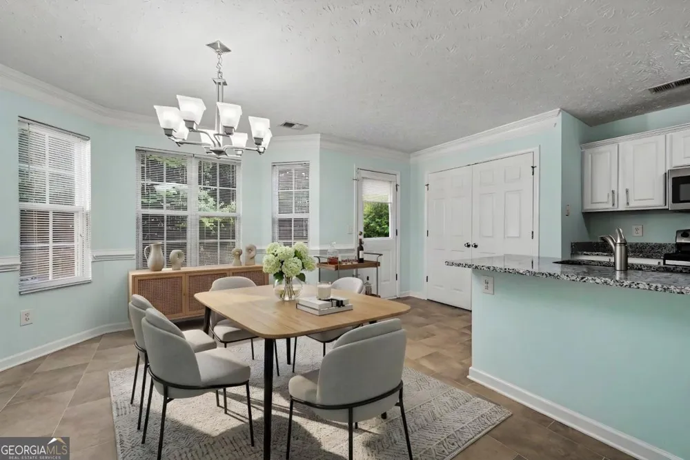 5606 Union Pointe DR Union City, GA 30291
