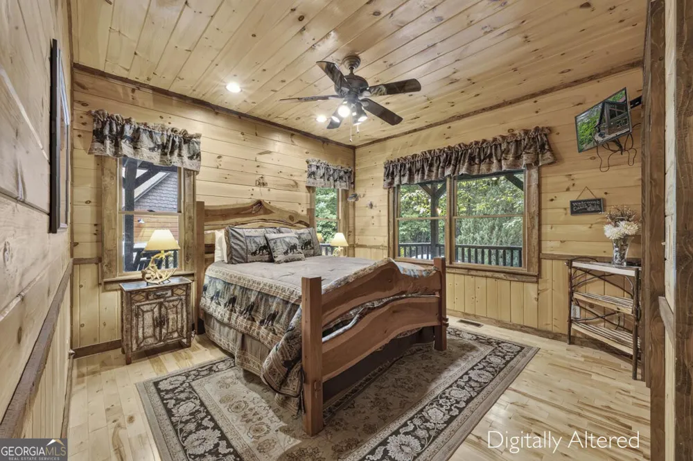 1934 Mountain Tops RD Blue Ridge, GA 30513