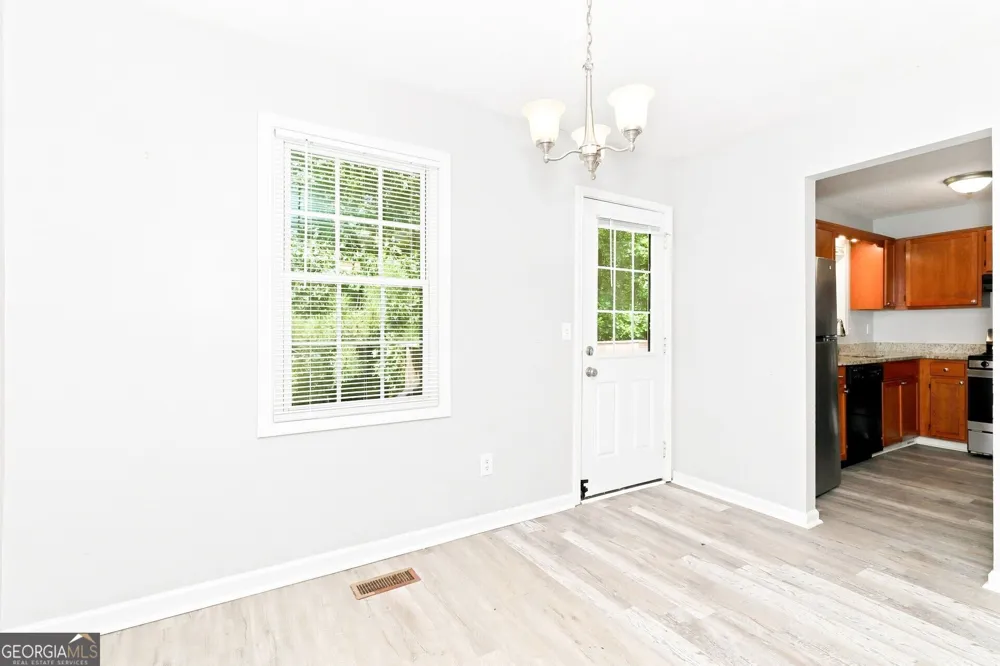 229 Hampton DR Dallas, GA 30132