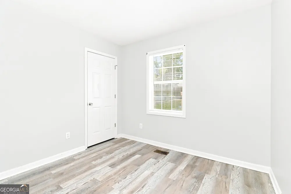 229 Hampton DR Dallas, GA 30132