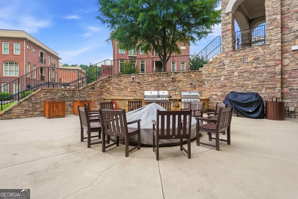 200 River Vista DR Atlanta, GA 30339