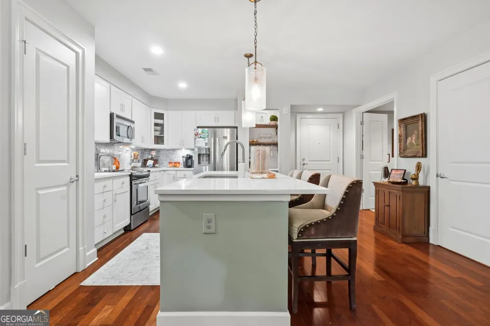 200 River Vista DR Atlanta, GA 30339