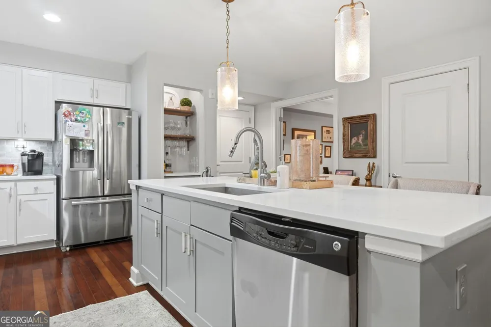 200 River Vista DR Atlanta, GA 30339