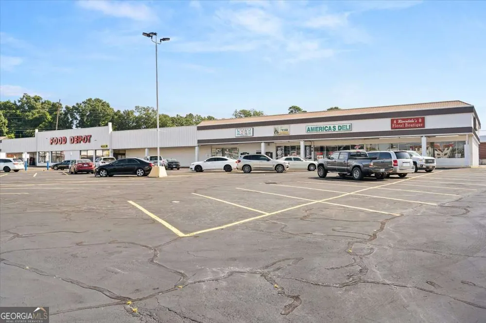 586 Lassiter ST Riverdale, GA 30274