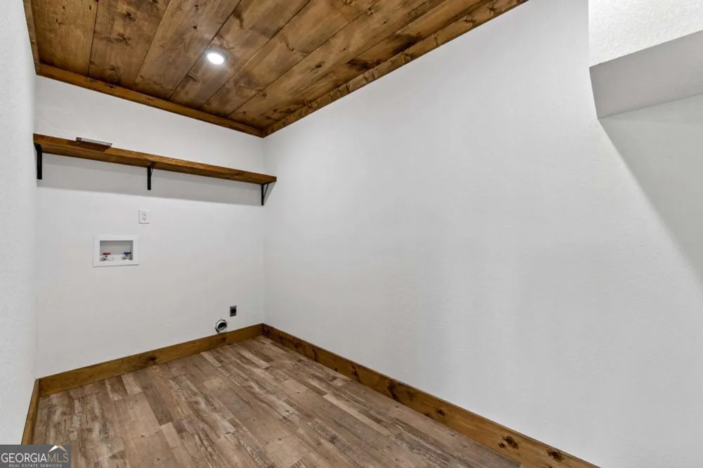 65 Wolf Creek HTS Mineral Bluff, GA 30559