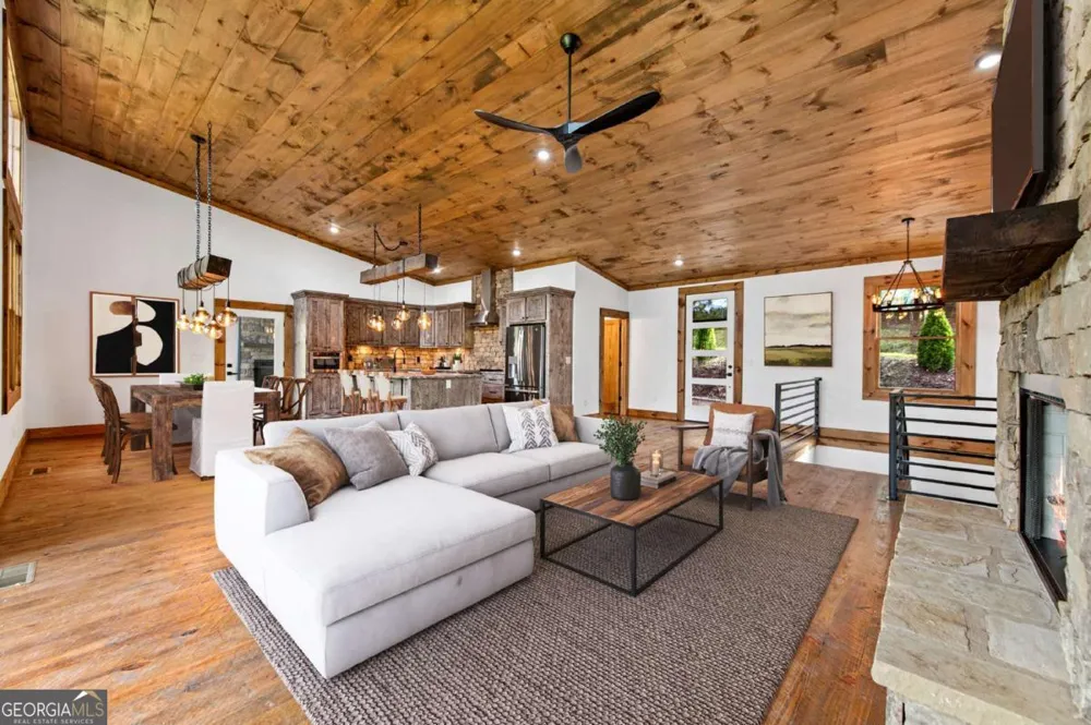 65 Wolf Creek HTS Mineral Bluff, GA 30559