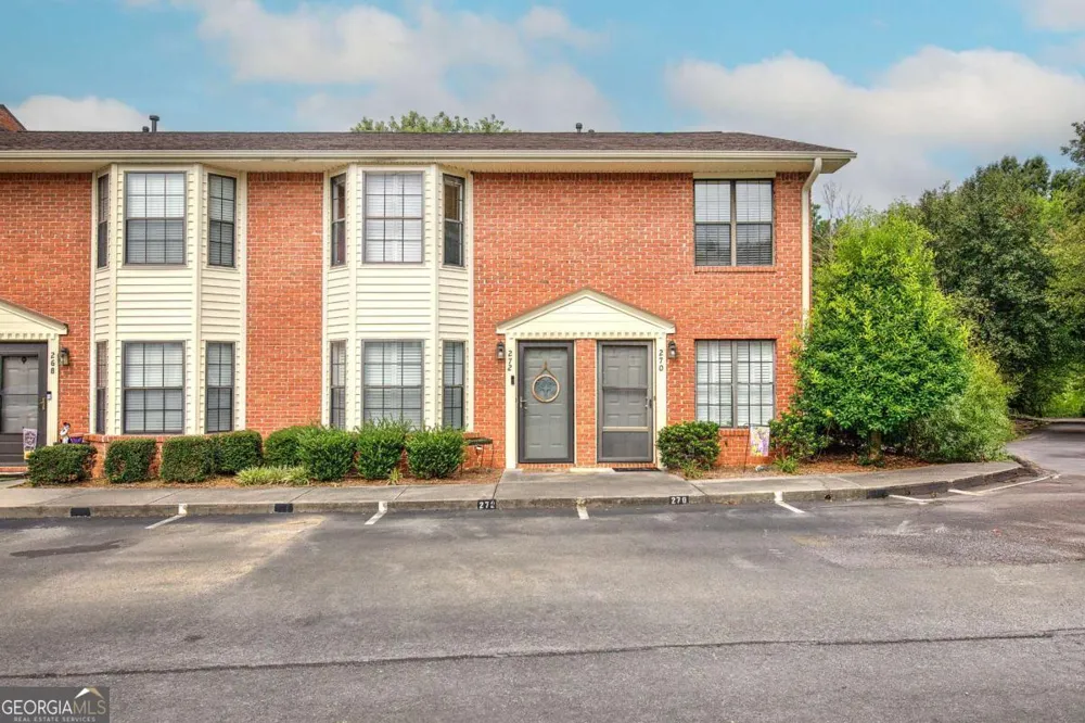 272 Mount Vernon DR Calhoun, GA 30701