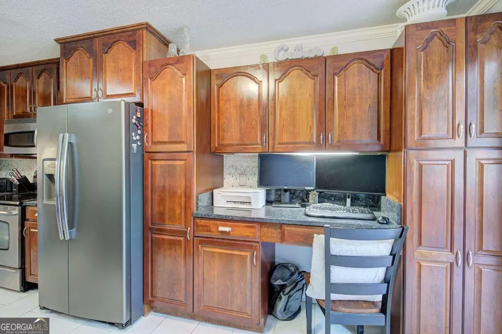 272 Mount Vernon DR Calhoun, GA 30701