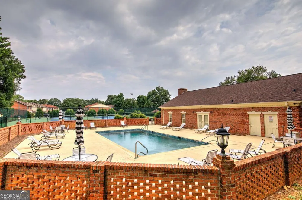 272 Mount Vernon DR Calhoun, GA 30701