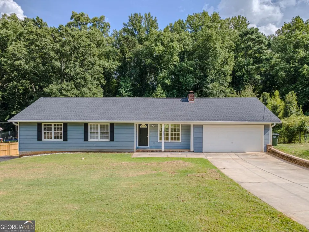 2050 Abington LN Snellville, GA 30078