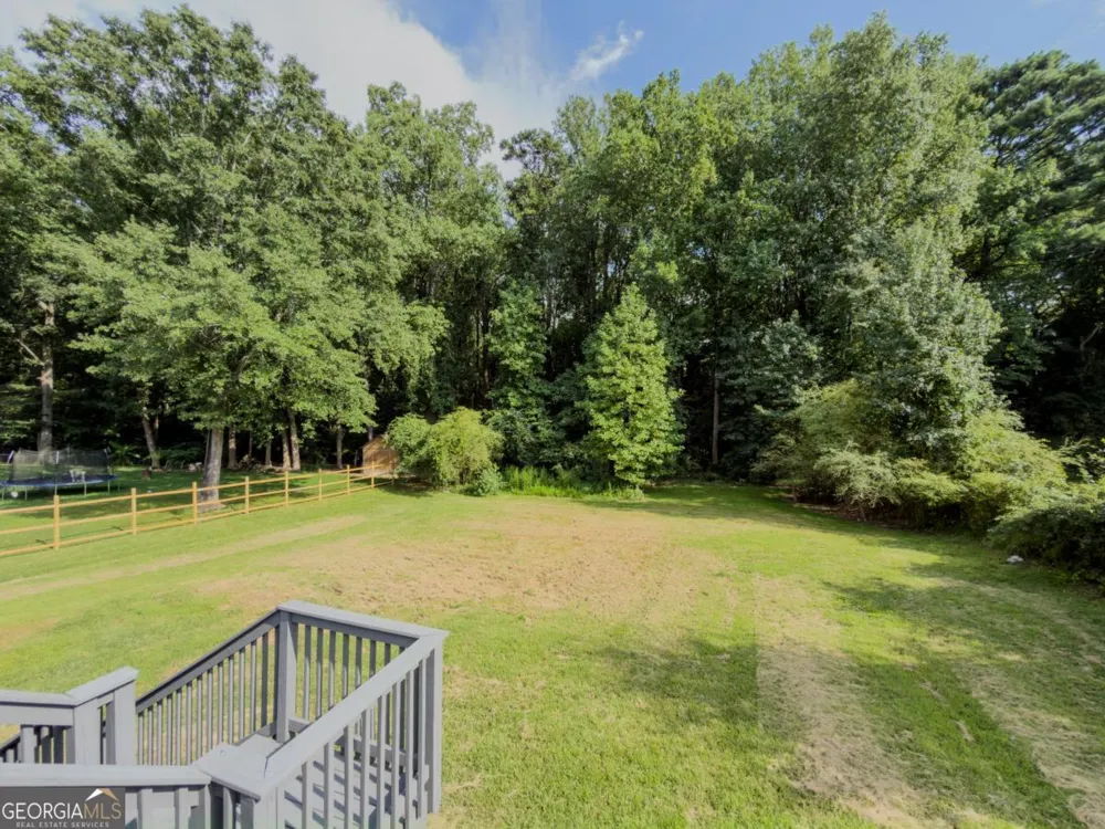 2050 Abington LN Snellville, GA 30078