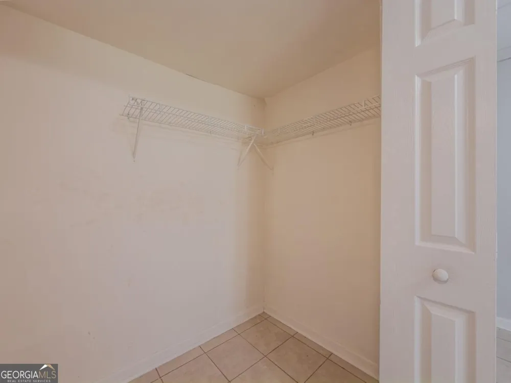 2050 Abington LN Snellville, GA 30078