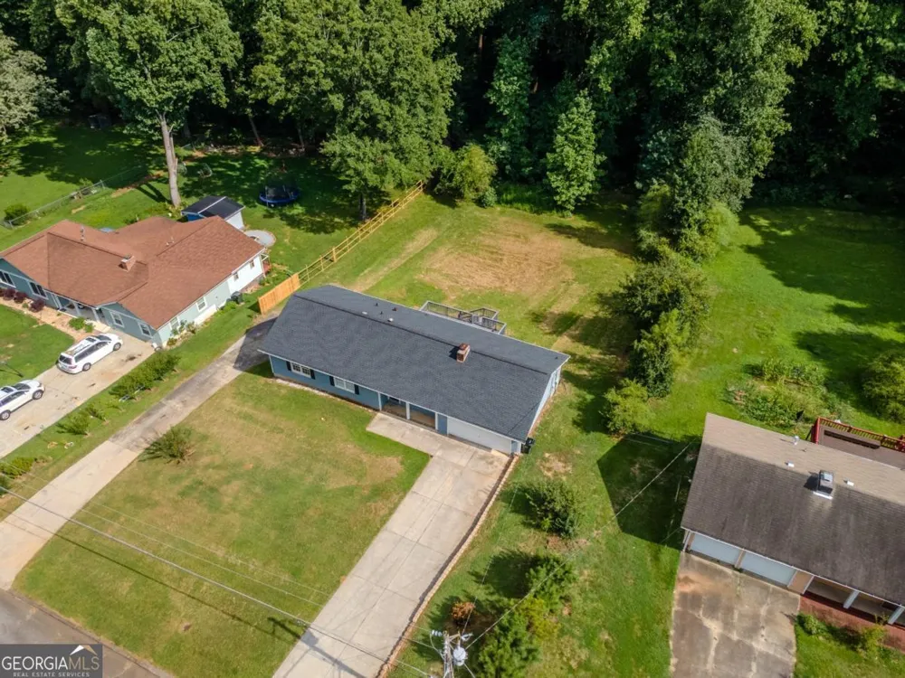 2050 Abington LN Snellville, GA 30078