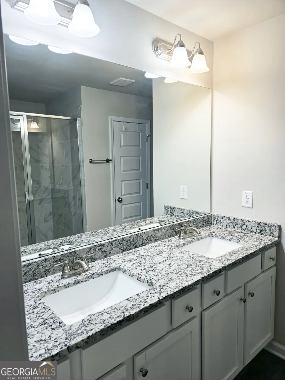 112 Tuxedo RD Ellenwood, GA 30294