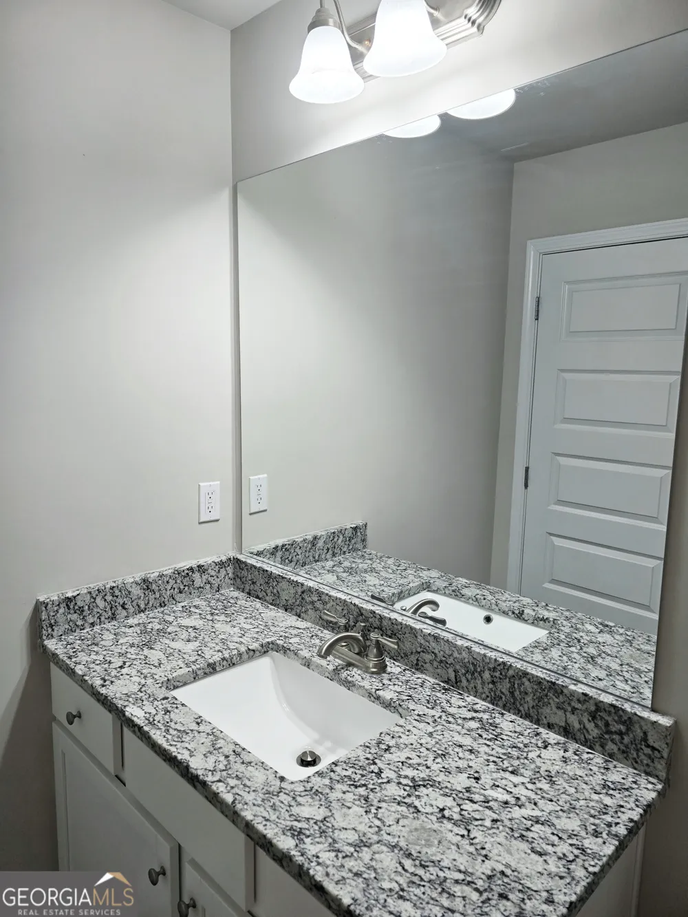 112 Tuxedo RD Ellenwood, GA 30294