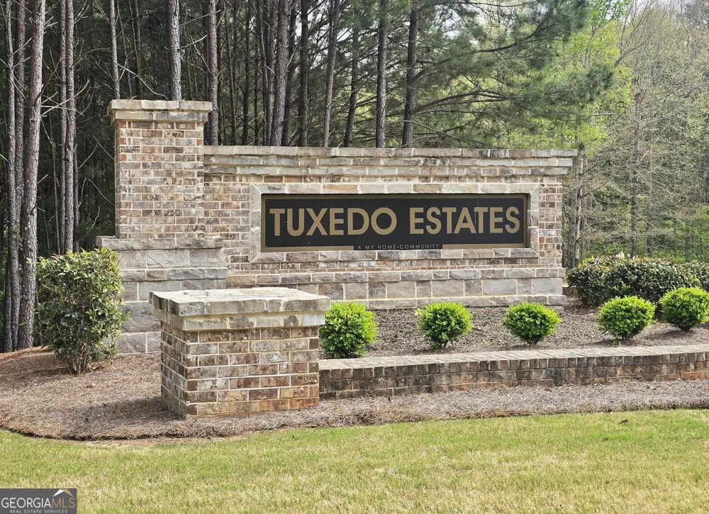112 Tuxedo RD Ellenwood, GA 30294