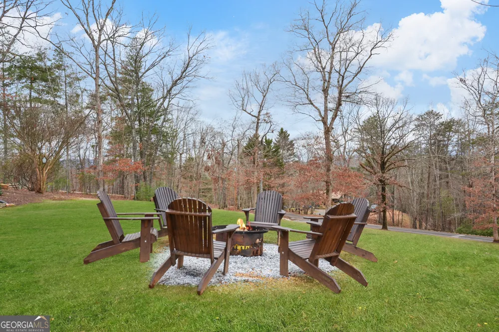 385 Shields RD Mineral Bluff, GA 30559