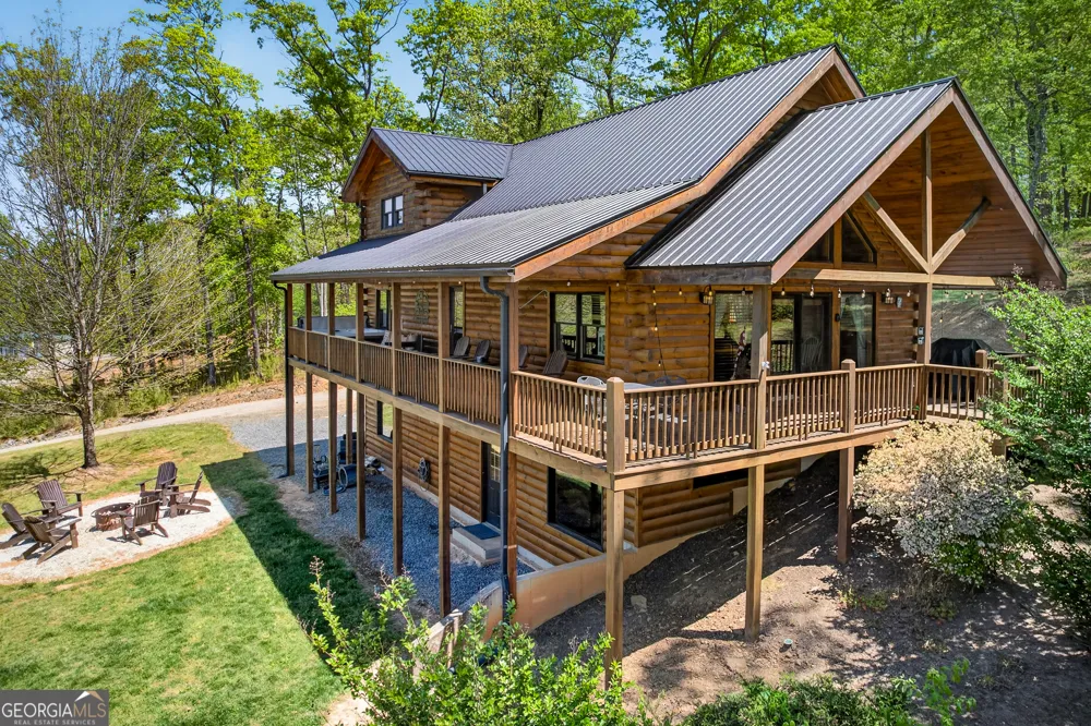 385 Shields RD Mineral Bluff, GA 30559