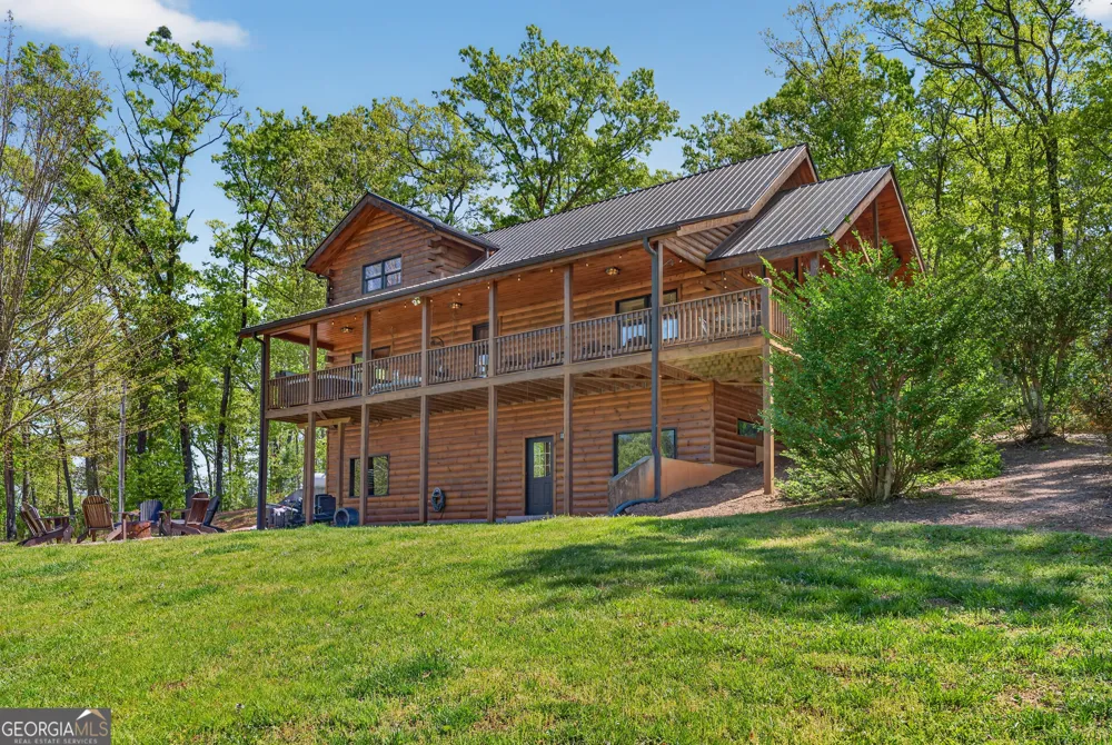 385 Shields RD Mineral Bluff, GA 30559