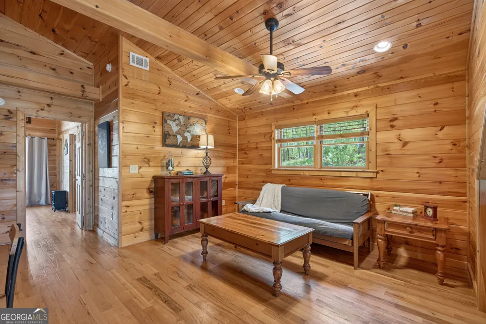 385 Shields RD Mineral Bluff, GA 30559