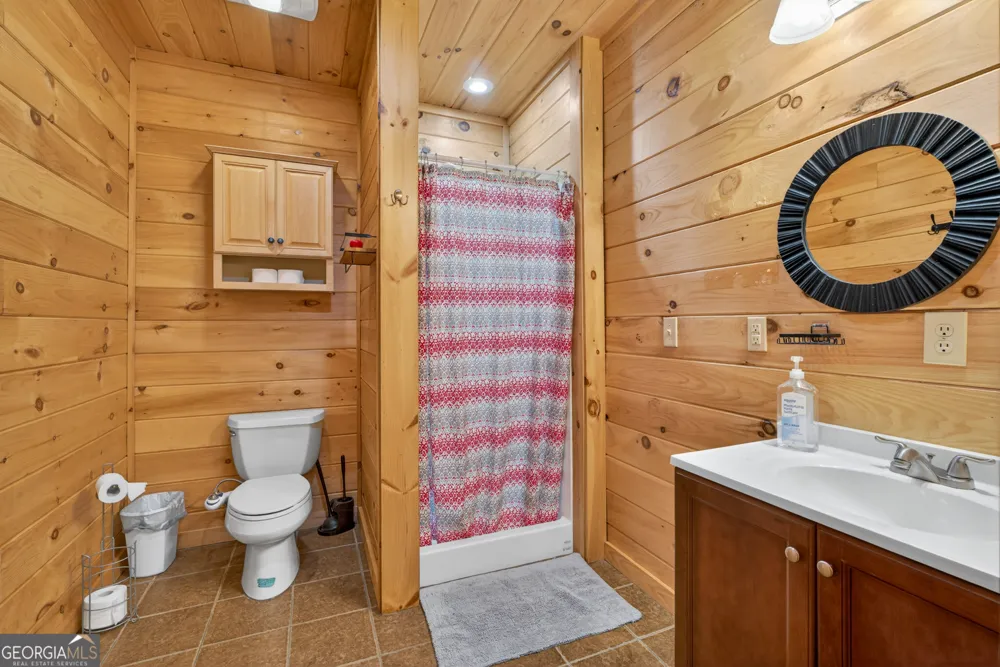 385 Shields RD Mineral Bluff, GA 30559