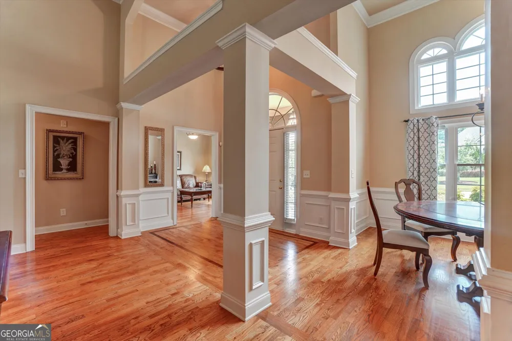 5813 Coles CT Buford, GA 30518