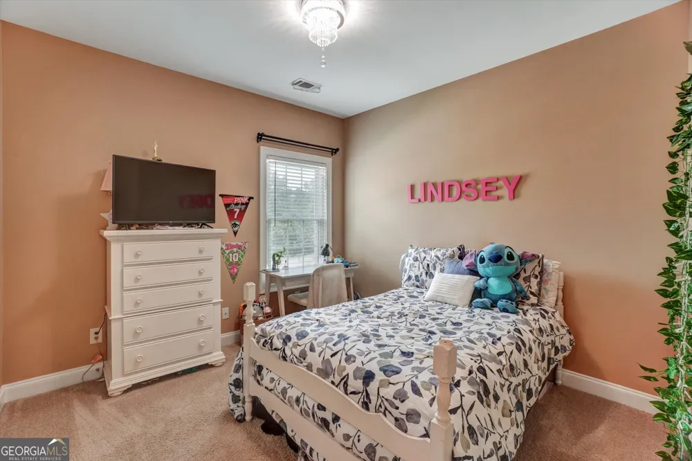 5813 Coles CT Buford, GA 30518