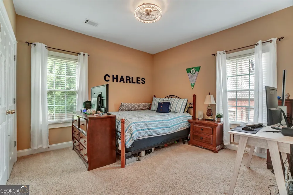5813 Coles CT Buford, GA 30518