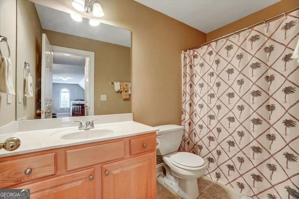 5813 Coles CT Buford, GA 30518
