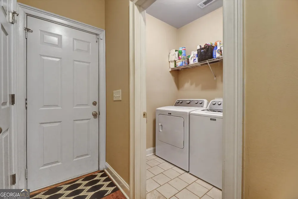 5813 Coles CT Buford, GA 30518