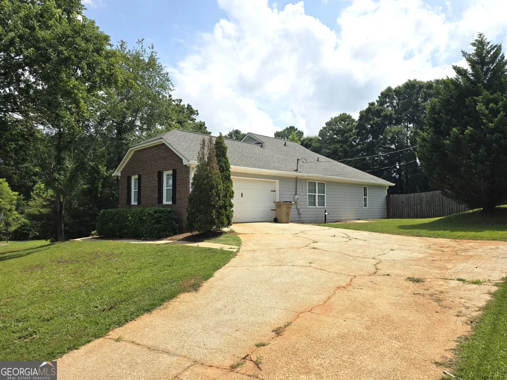 125 Planters WALK Locust Grove, GA 30248