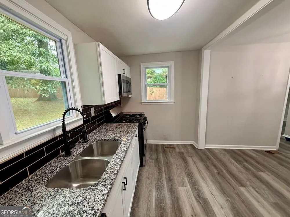 2190 Gordon CIR SE Smyrna, GA 30080