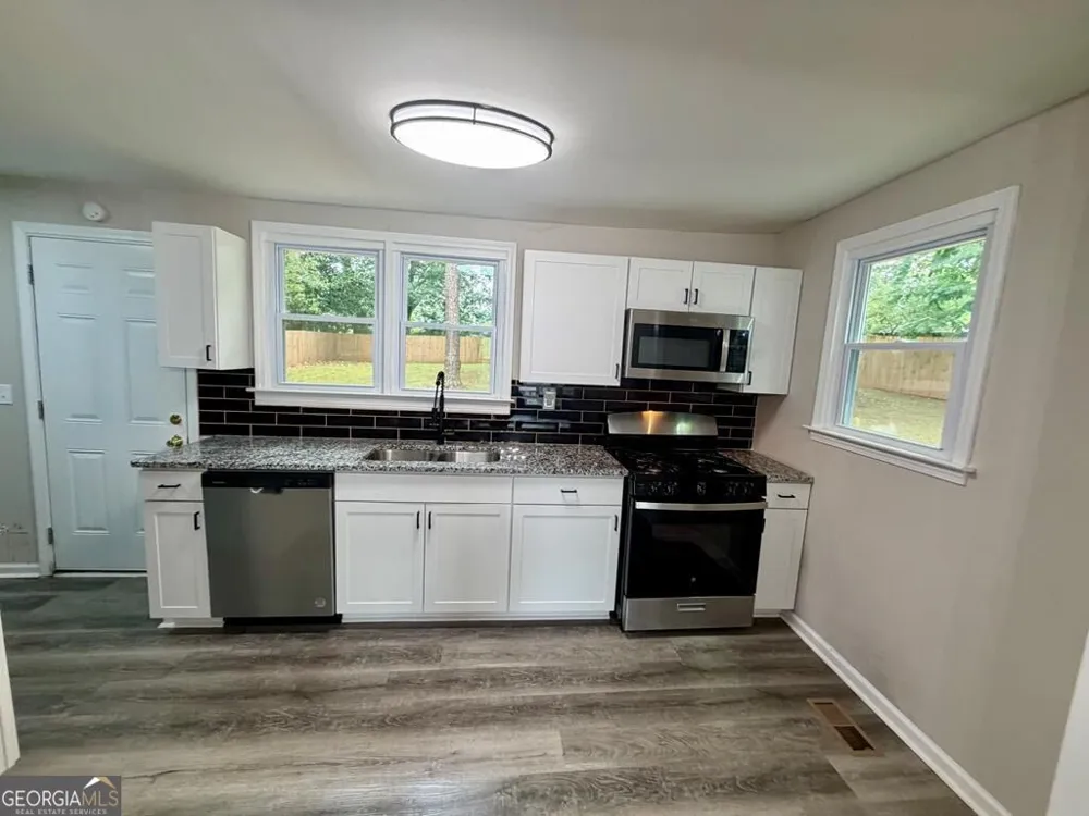 2190 Gordon CIR SE Smyrna, GA 30080