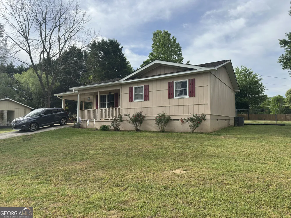 183 Garrison RD Cornelia, GA 30531