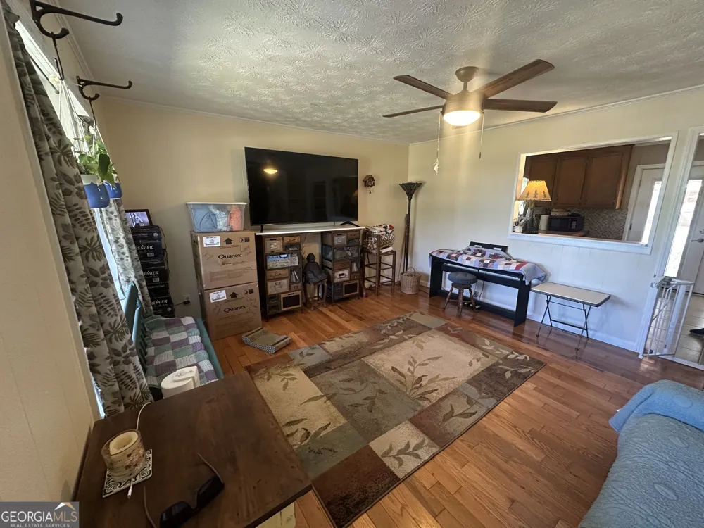 183 Garrison RD Cornelia, GA 30531