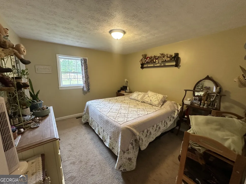 183 Garrison RD Cornelia, GA 30531