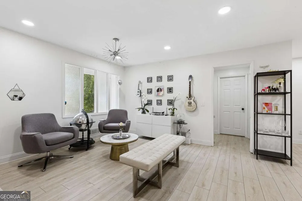700 Cedar Knoll DR Roswell, GA 30076