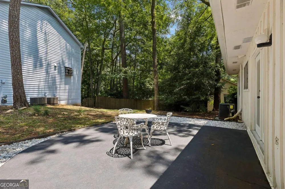 700 Cedar Knoll DR Roswell, GA 30076