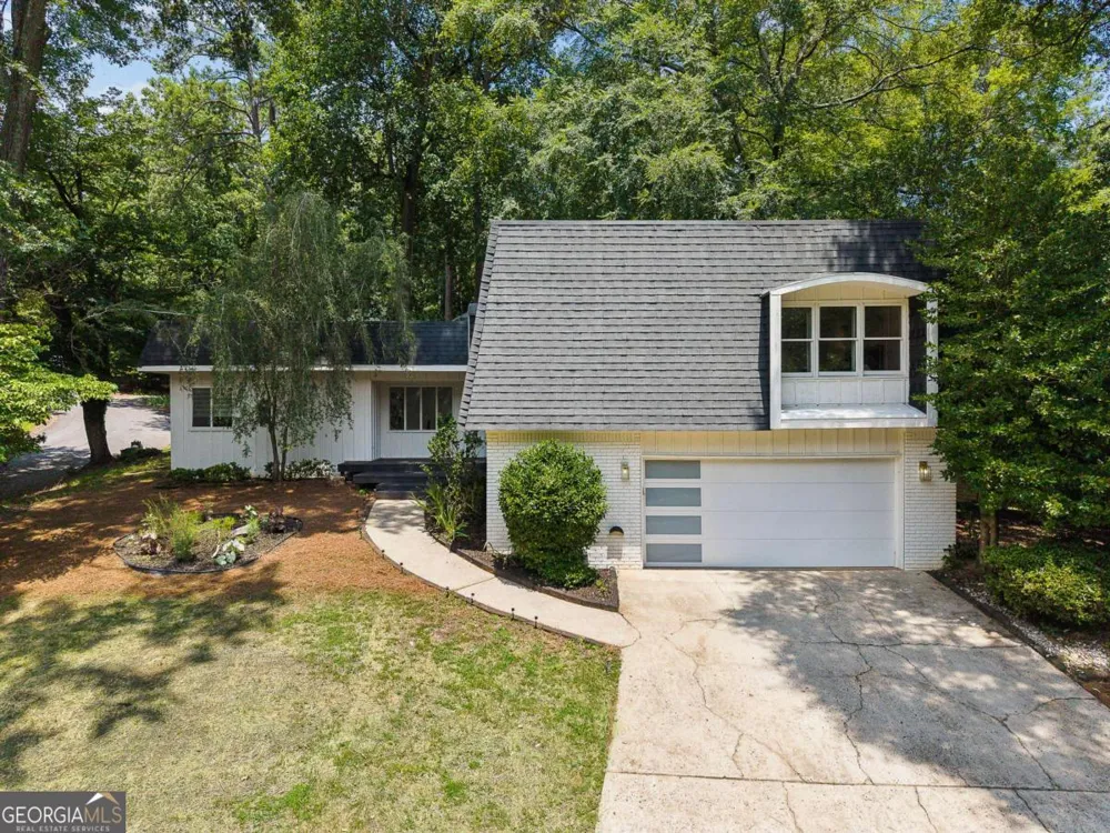 700 Cedar Knoll DR Roswell, GA 30076